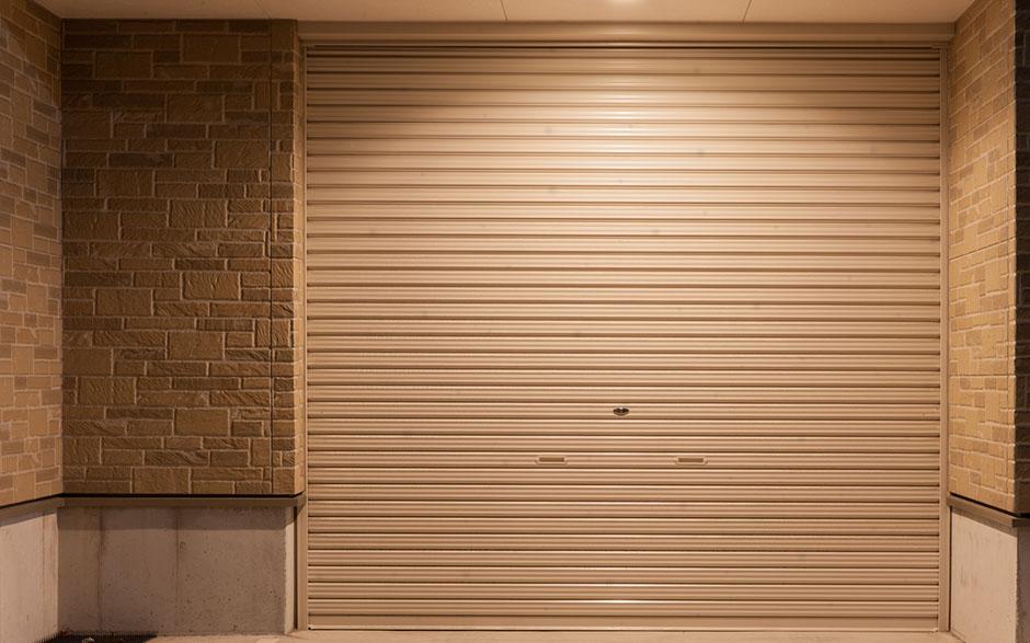 rideaux de fer pour magasin Éragny